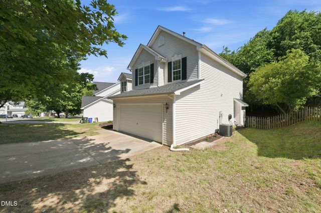 1120 Briarwood Drive, Mebane, NC 27302