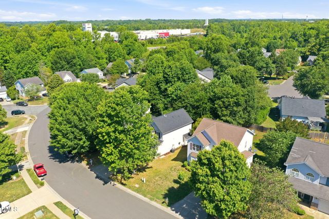 1120 Briarwood Drive, Mebane, NC 27302