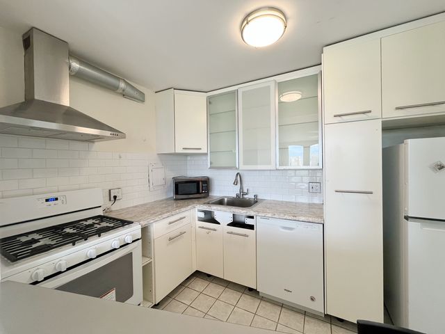 1401 E 55TH Street 815N, Chicago, IL 60615
