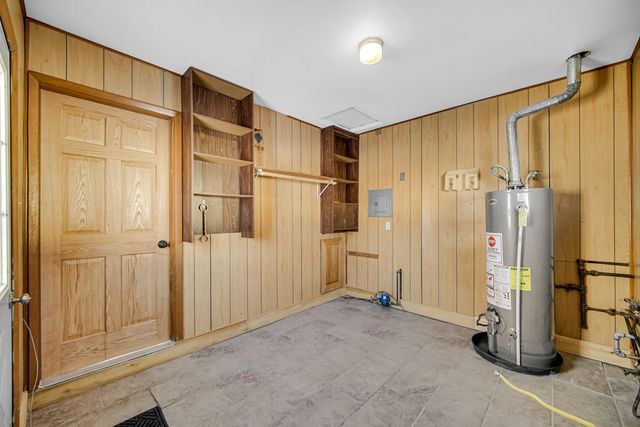 1236 W Cleveland Avenue, Hobart, IN 46342