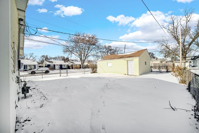 1236 W Cleveland Avenue, Hobart, IN 46342