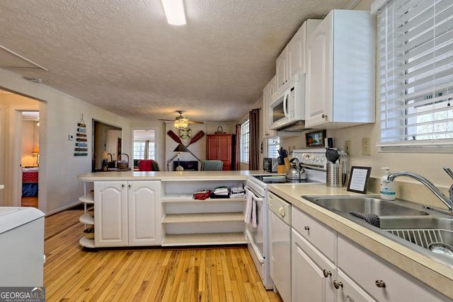 1528 Hillcrest Spur, Hiawassee, GA 30546