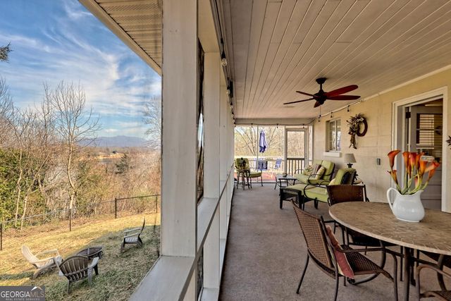 1528 Hillcrest Spur, Hiawassee, GA 30546