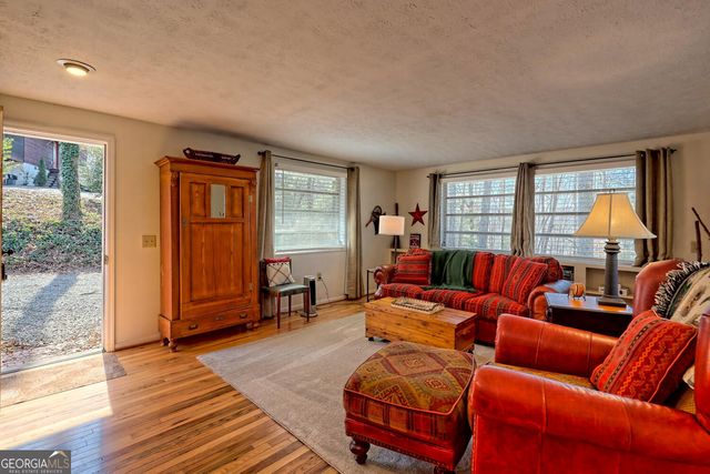1528 Hillcrest Spur, Hiawassee, GA 30546
