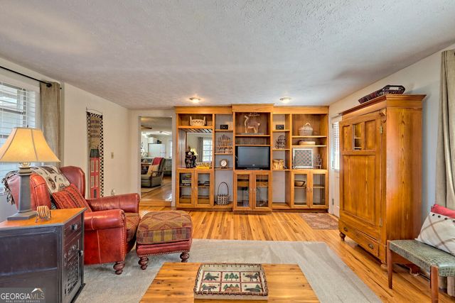 1528 Hillcrest Spur, Hiawassee, GA 30546