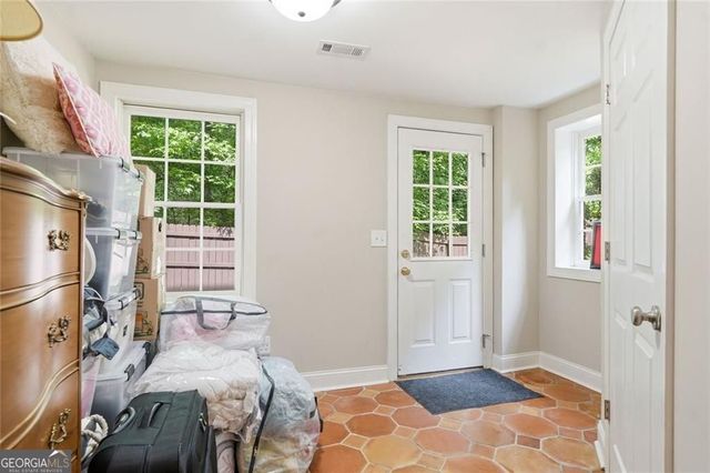 725 Quarterpath Lane, Alpharetta, GA 30004