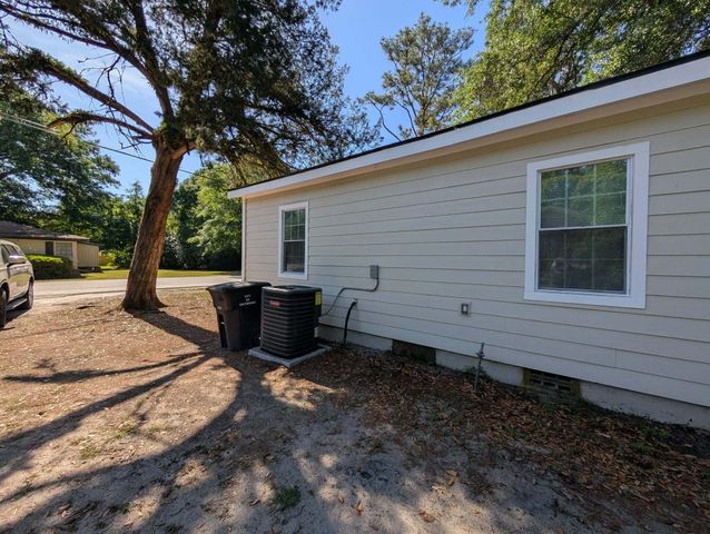 107 Converse Street, Walterboro, SC 29488