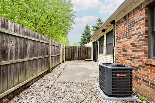 5304 Caring Cove, Indianapolis, IN 46268