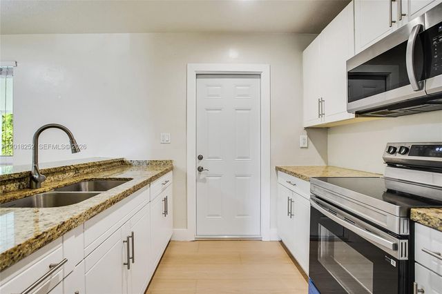 532 SW 79th Ave 532, Miami, FL 33144