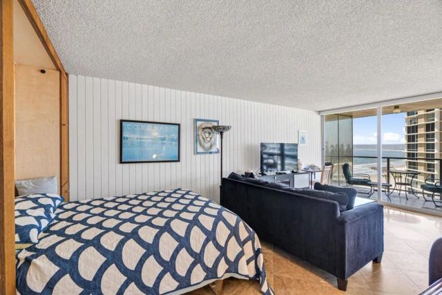 1730 Avenida Del Mundo 1007, Coronado, CA 92118