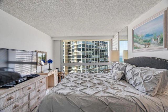 1730 Avenida Del Mundo 1007, Coronado, CA 92118