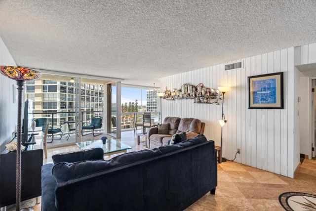 1730 Avenida Del Mundo 1007, Coronado, CA 92118