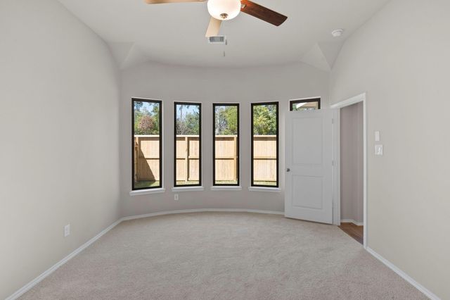 110 Neches Nook Court, Conroe, TX 77304