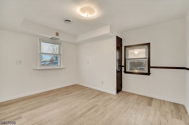 34 N 15Th Ave, Manville Boro, NJ 08835