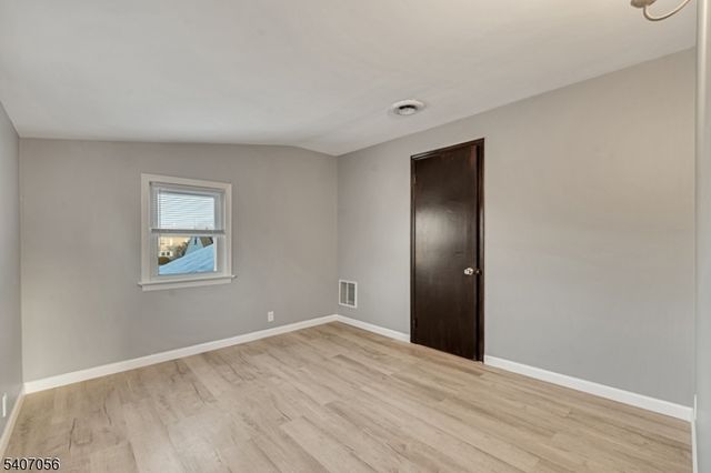 34 N 15Th Ave, Manville Boro, NJ 08835