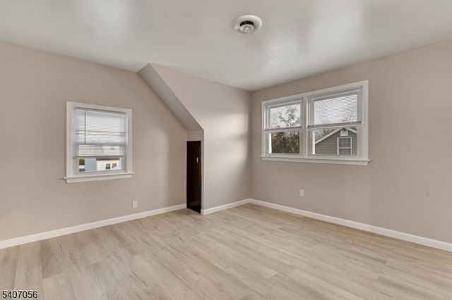 34 N 15Th Ave, Manville Boro, NJ 08835