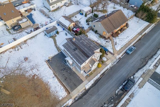 34 N 15Th Ave, Manville Boro, NJ 08835