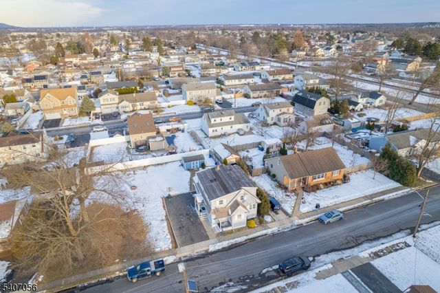 34 N 15Th Ave, Manville Boro, NJ 08835