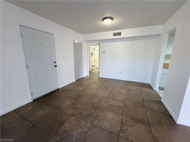 12636 Kenwood LN B, Fort Myers, FL 33907