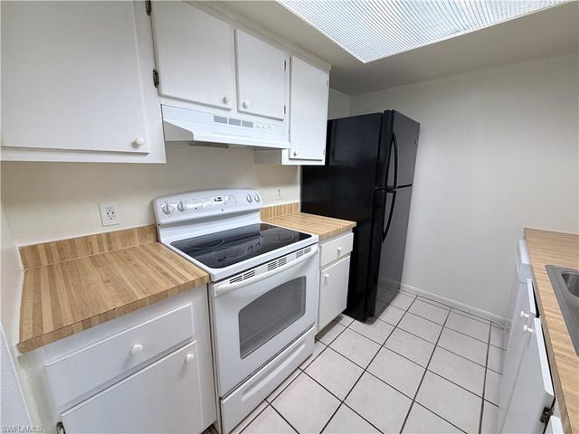 12636 Kenwood LN B, Fort Myers, FL 33907