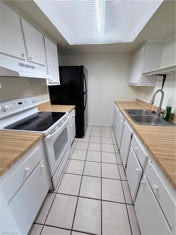 12636 Kenwood LN B, Fort Myers, FL 33907