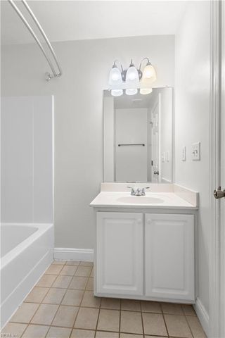 984 W Ocean View AVE, Norfolk, VA 23503