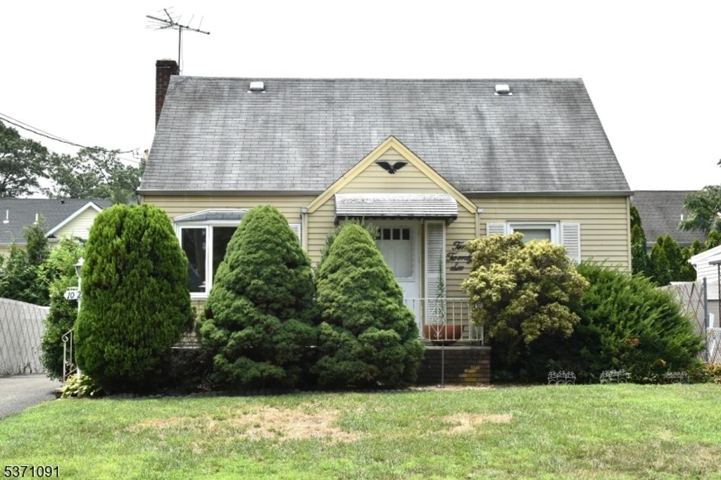 10 2Nd St, Fair Lawn Boro, NJ 07410