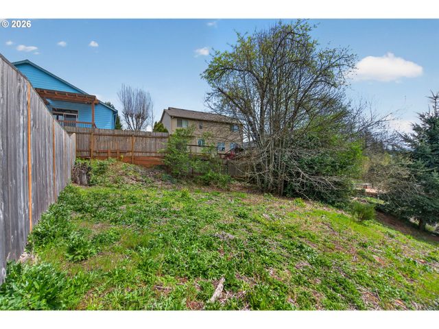 300 Se OAK VIEW Ln, Estacada, OR 97023