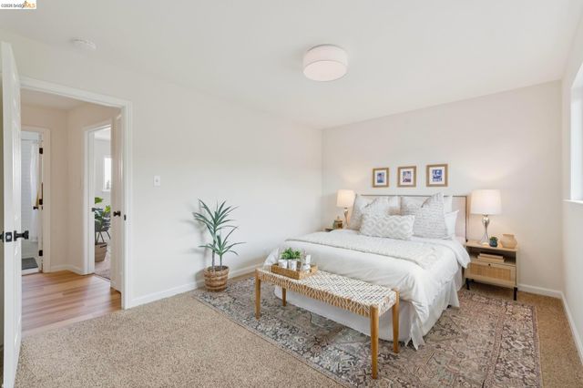 2207 Damuth St 1, Oakland, CA 94602