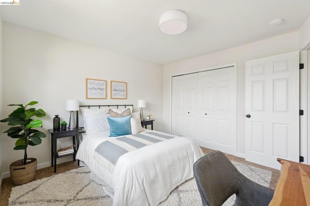 2207 Damuth St 1, Oakland, CA 94602