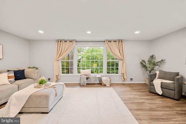 1404 MILBANK RD, Woodbridge, VA 22191