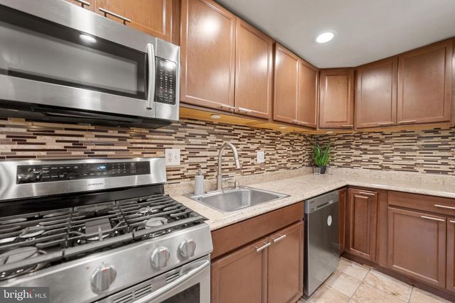 1404 MILBANK RD, Woodbridge, VA 22191