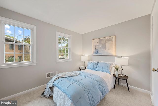 1404 MILBANK RD, Woodbridge, VA 22191