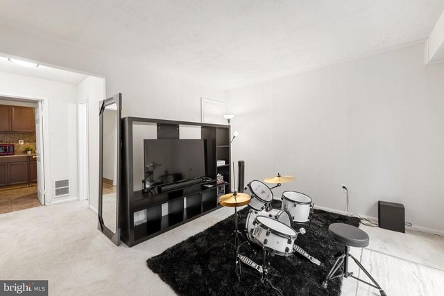 1404 MILBANK RD, Woodbridge, VA 22191