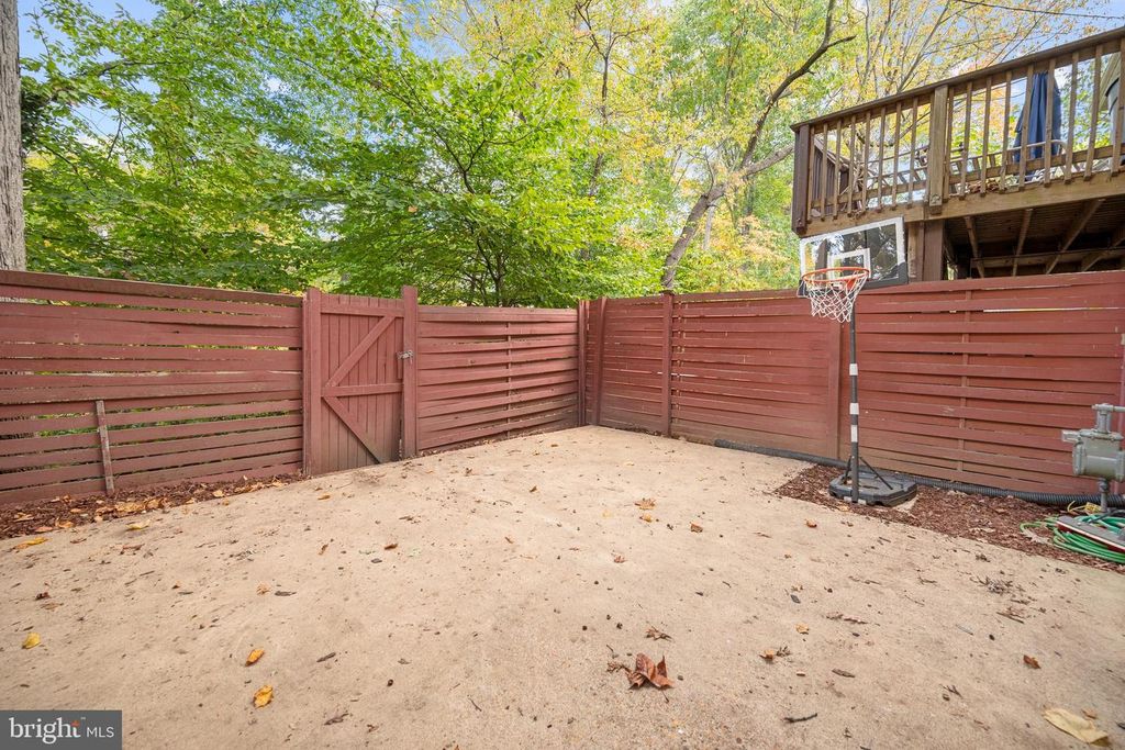 1404 MILBANK RD, Woodbridge, VA 22191