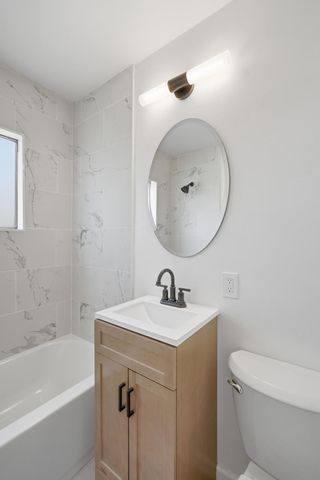 908 S Clark Street, Visalia, CA 93292