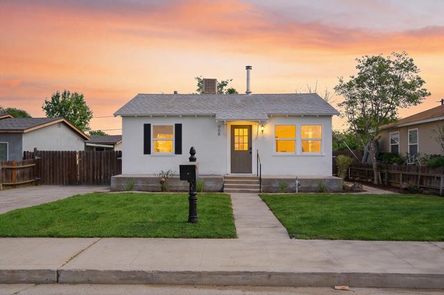 908 S Clark Street, Visalia, CA 93292