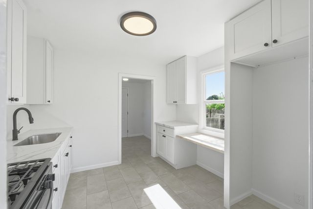 908 S Clark Street, Visalia, CA 93292