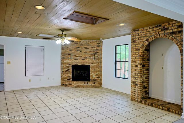 906 Belair Street, Pascagoula, MS 39567