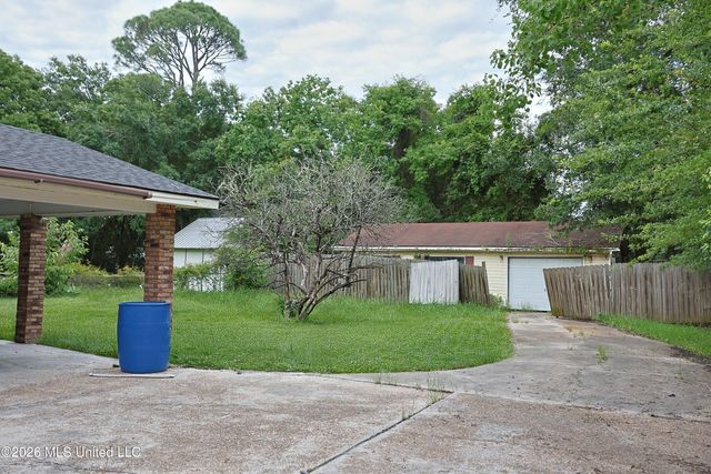 906 Belair Street, Pascagoula, MS 39567