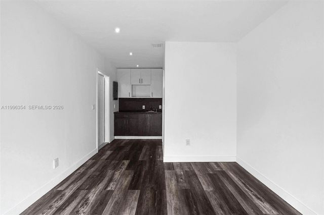 6640 Evergreen Dr Efficiency, Miramar, FL 33023