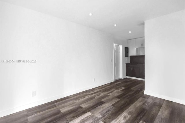 6640 Evergreen Dr Efficiency, Miramar, FL 33023