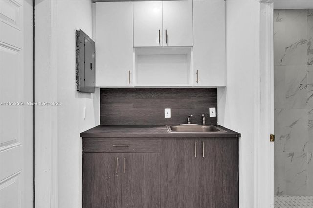 6640 Evergreen Dr Efficiency, Miramar, FL 33023