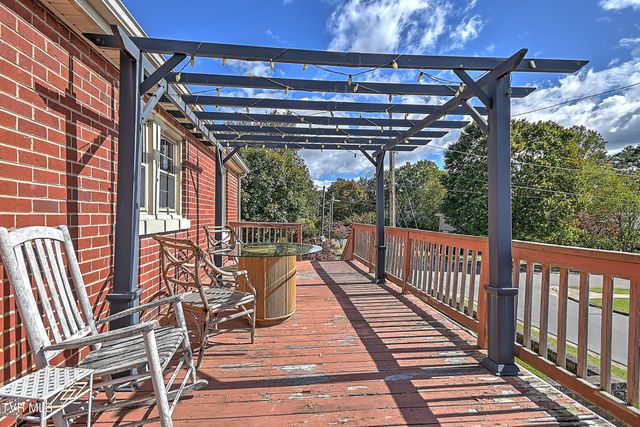 700 Park Street, Bristol, VA 24201