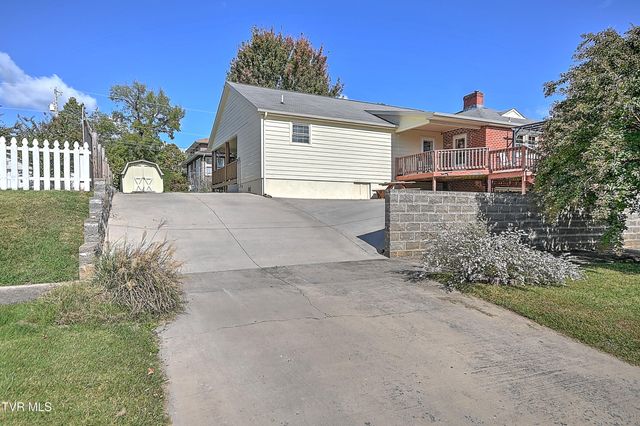 700 Park Street, Bristol, VA 24201