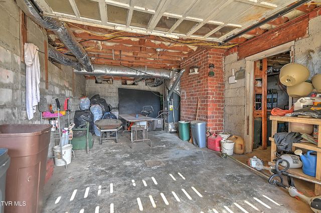 700 Park Street, Bristol, VA 24201