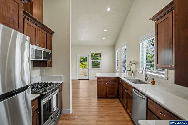5183 Peterson St SE, Salem, OR 97306