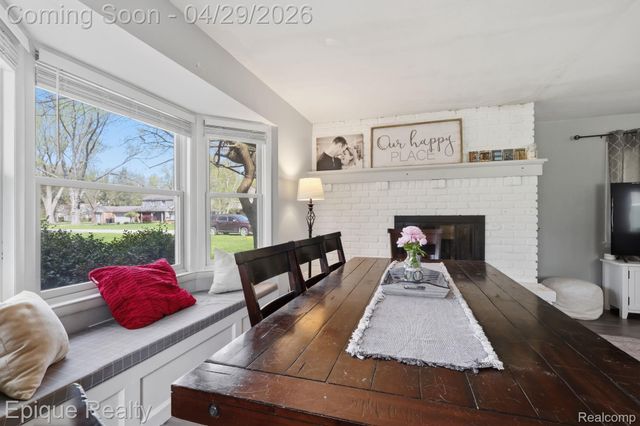 7441 Honeysuckle Road, West Bloomfield Charter Township, MI 48324
