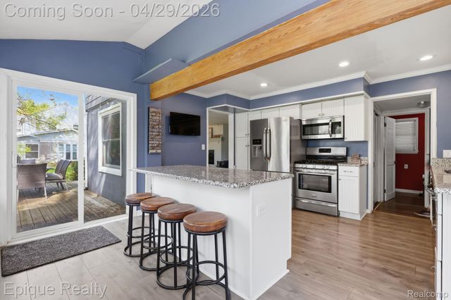 7441 Honeysuckle Road, West Bloomfield Charter Township, MI 48324