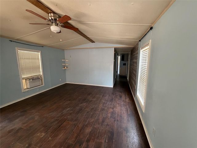 11 June Lane, Shepherd, TX 77371